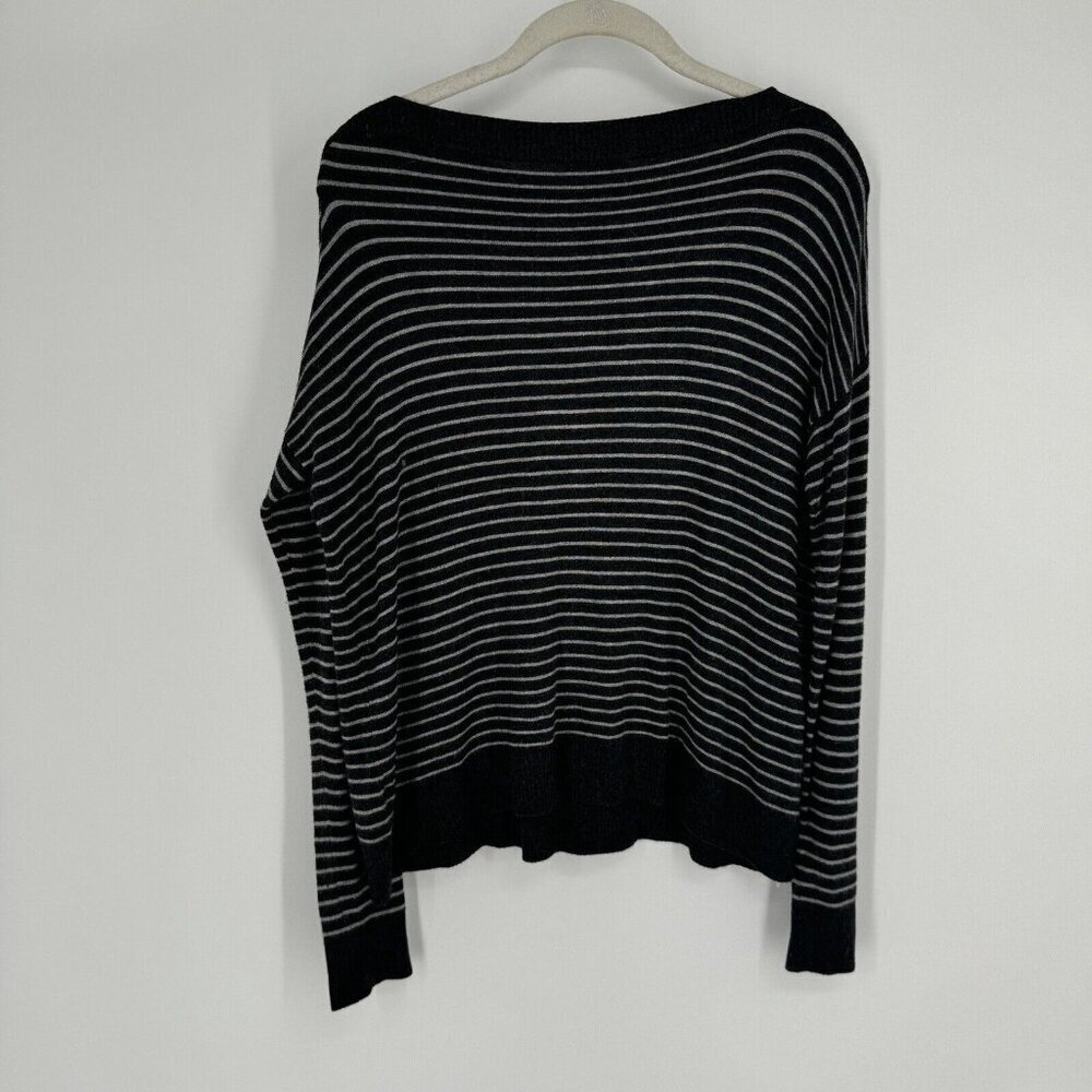 Eileen Fisher Sweater Women’s XS gray white striped soft boatneck pullover work - Picture 5 of 5
